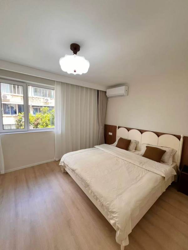 Housing image — Bedroom