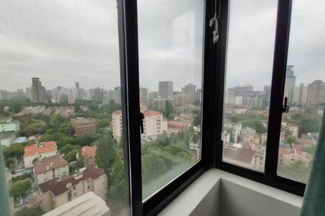 1BR Apartment in Old Xuhui (L1/L7/L9/L10)