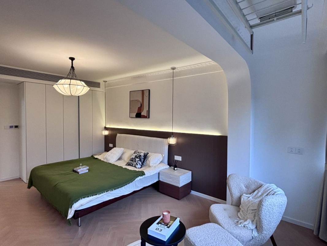 Housing image — Bedroom
