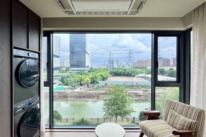1BR Apartment near Wuzhong Road Metro with River View