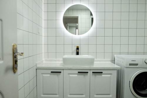 Housing image — Bathroom
