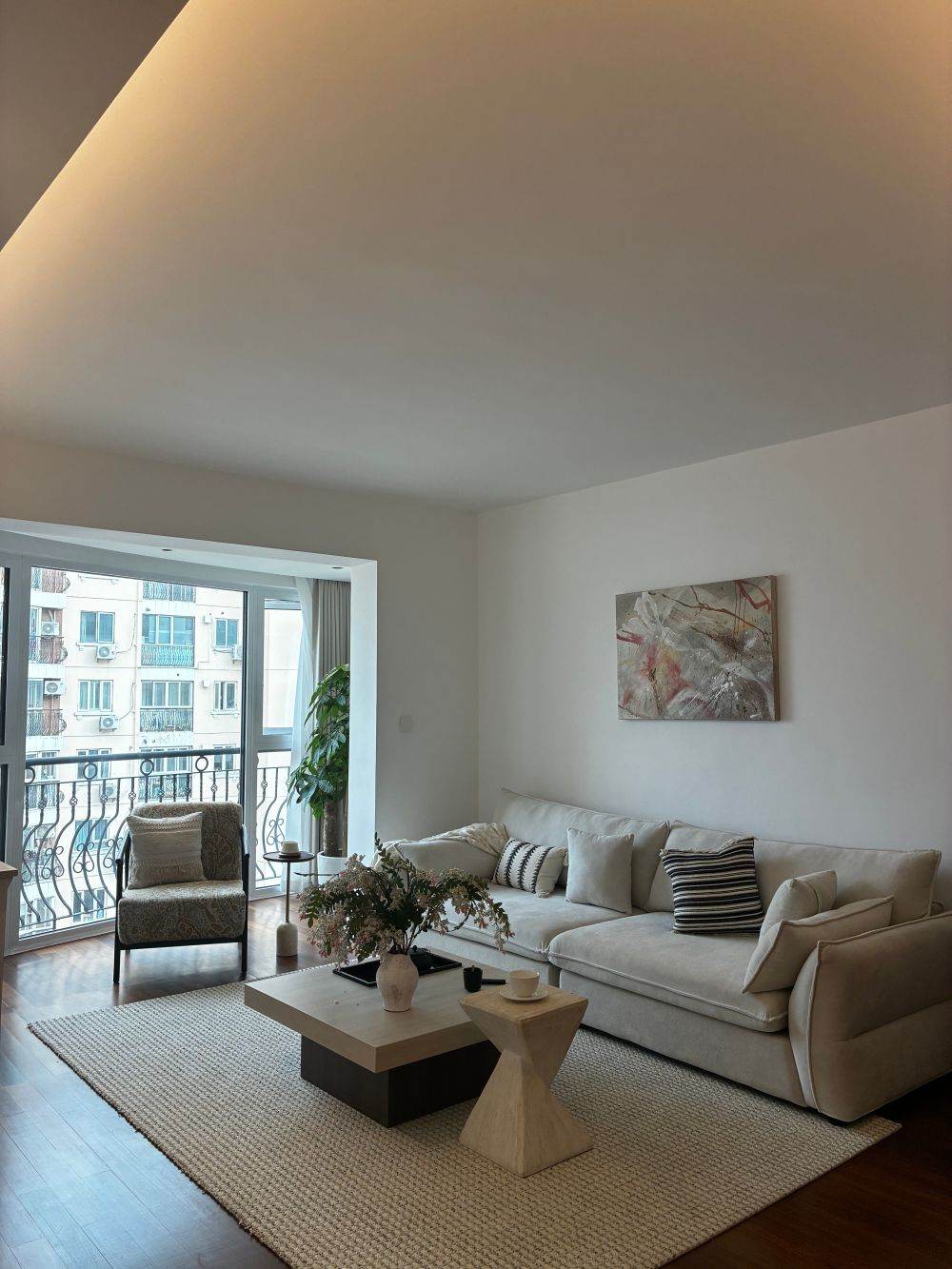 Housing image — Living Room