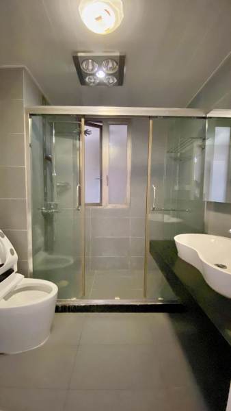 Housing image — Bathroom