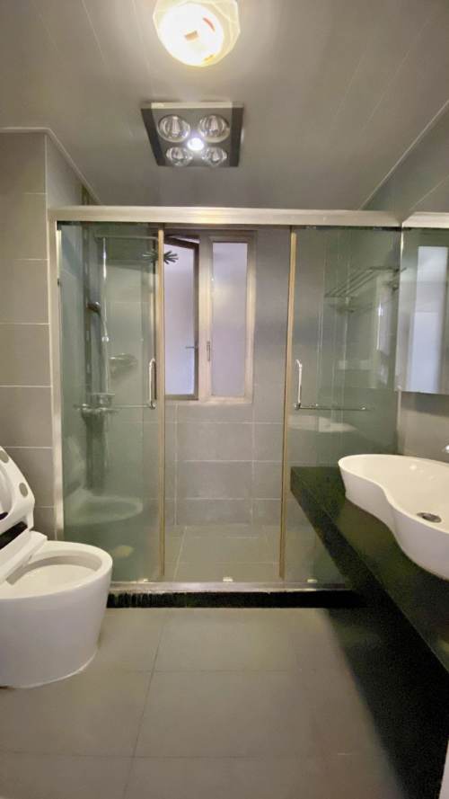 Housing image — Bathroom