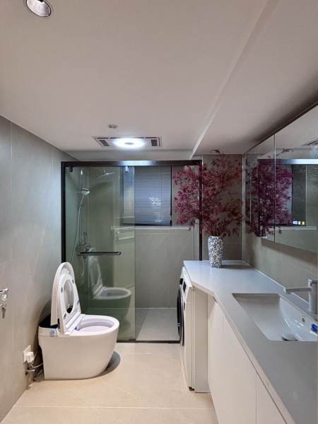 Housing image — Bathroom