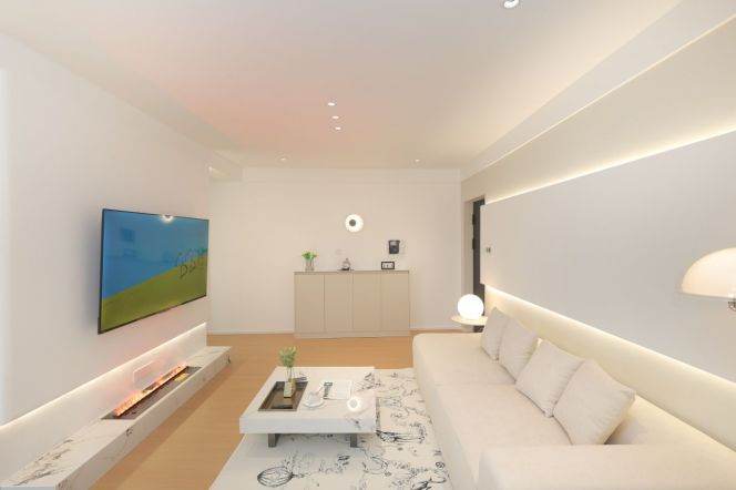 Spacious 1BR Apartment in Jing'an (L1/L12/L13)