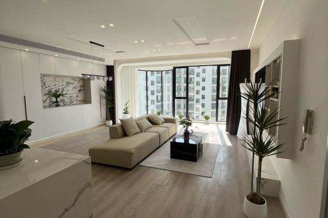 4BR Apartment near Longde Rd Metro (L11/L13)