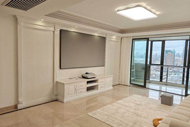 High-Floor Spacious 3BR Apartment near People's Square with Outstanding View (L10/L12)
