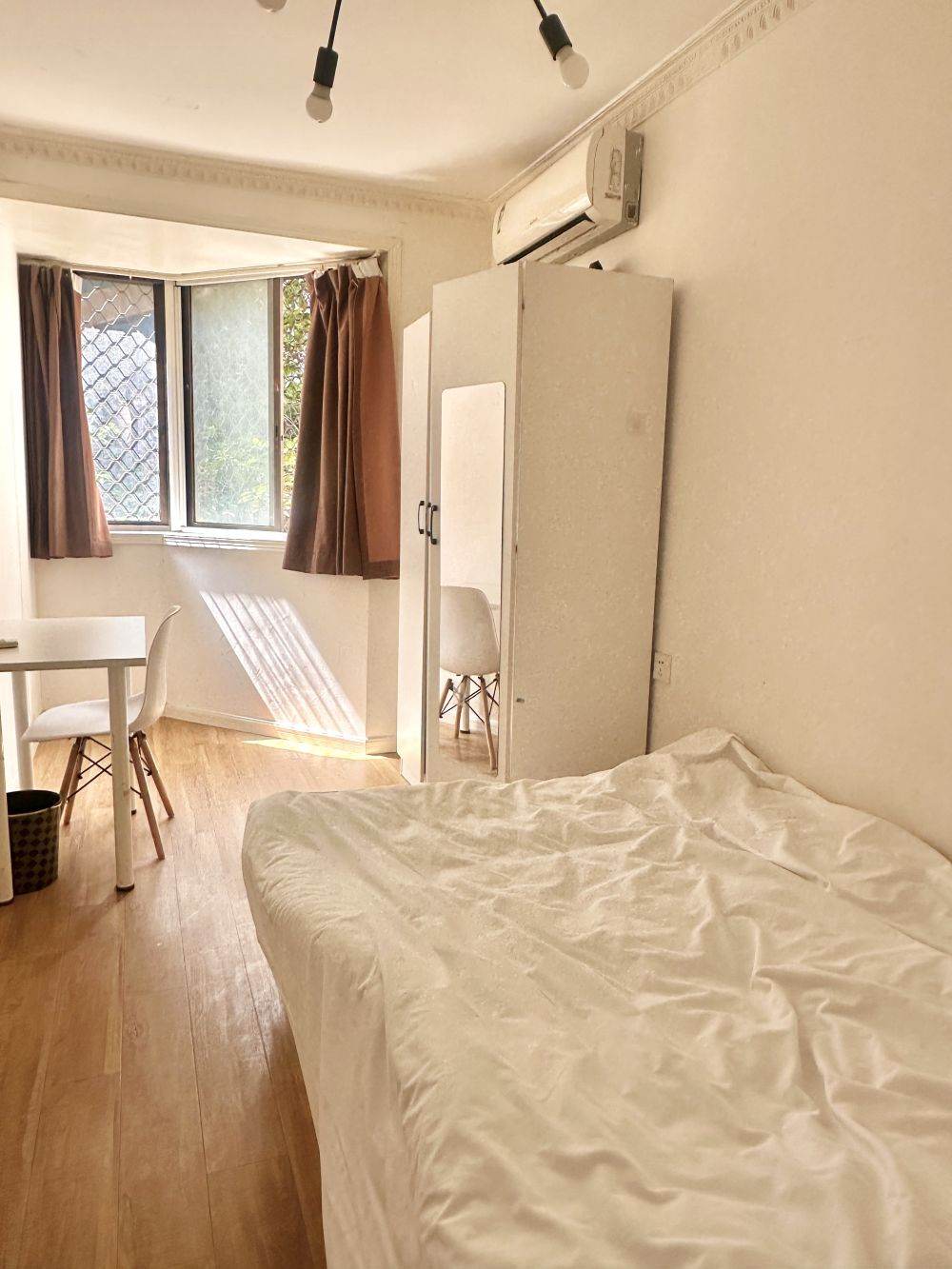 Housing image — Bedroom