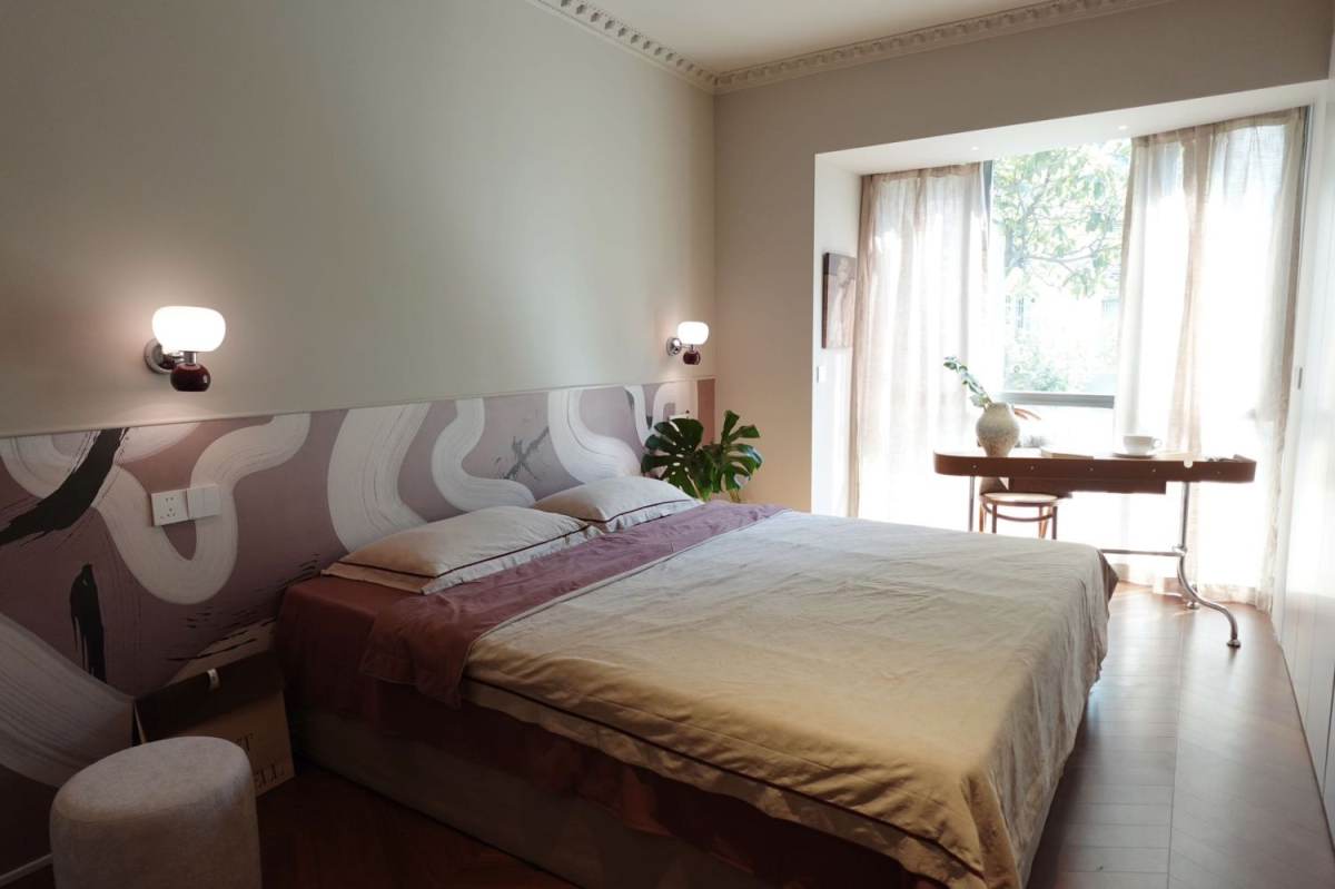Housing image — Bedroom