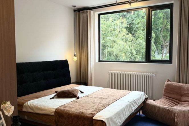 2BR Apartment in Old Xuhui (L1/L7)