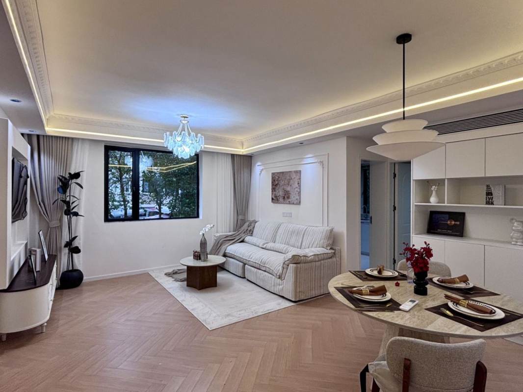 Housing image — Living Room