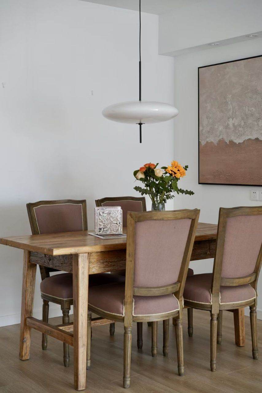 Housing image — Dining Area
