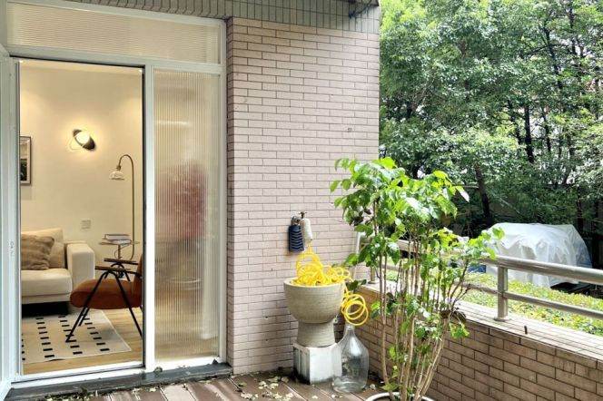3BR Apartment near People's Square / Bund with Green View
