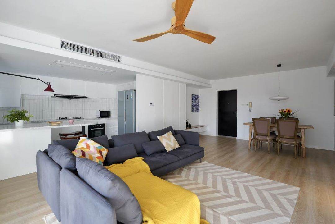 Housing image — Living Room