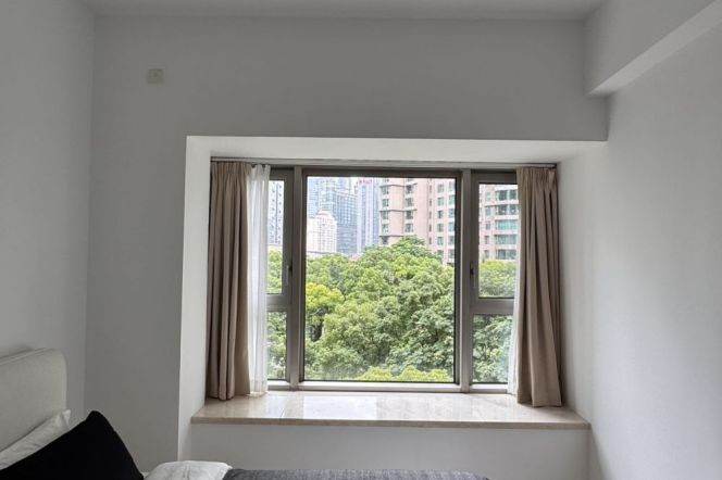 Spacious 2BR Apartment in Gubei with Terrace (L2/L15)
