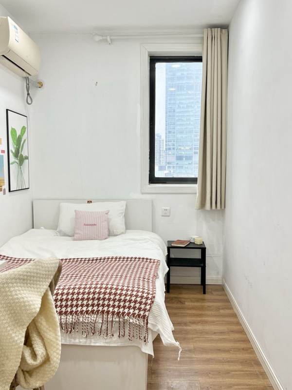 Housing image — Bedroom