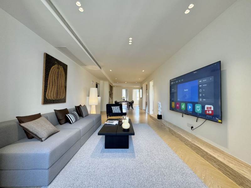 Housing image — Living Room
