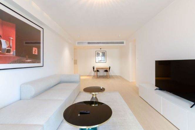 High-Floor 2BR Apartment at Oriental Manhattan (L1/L9/L11)
