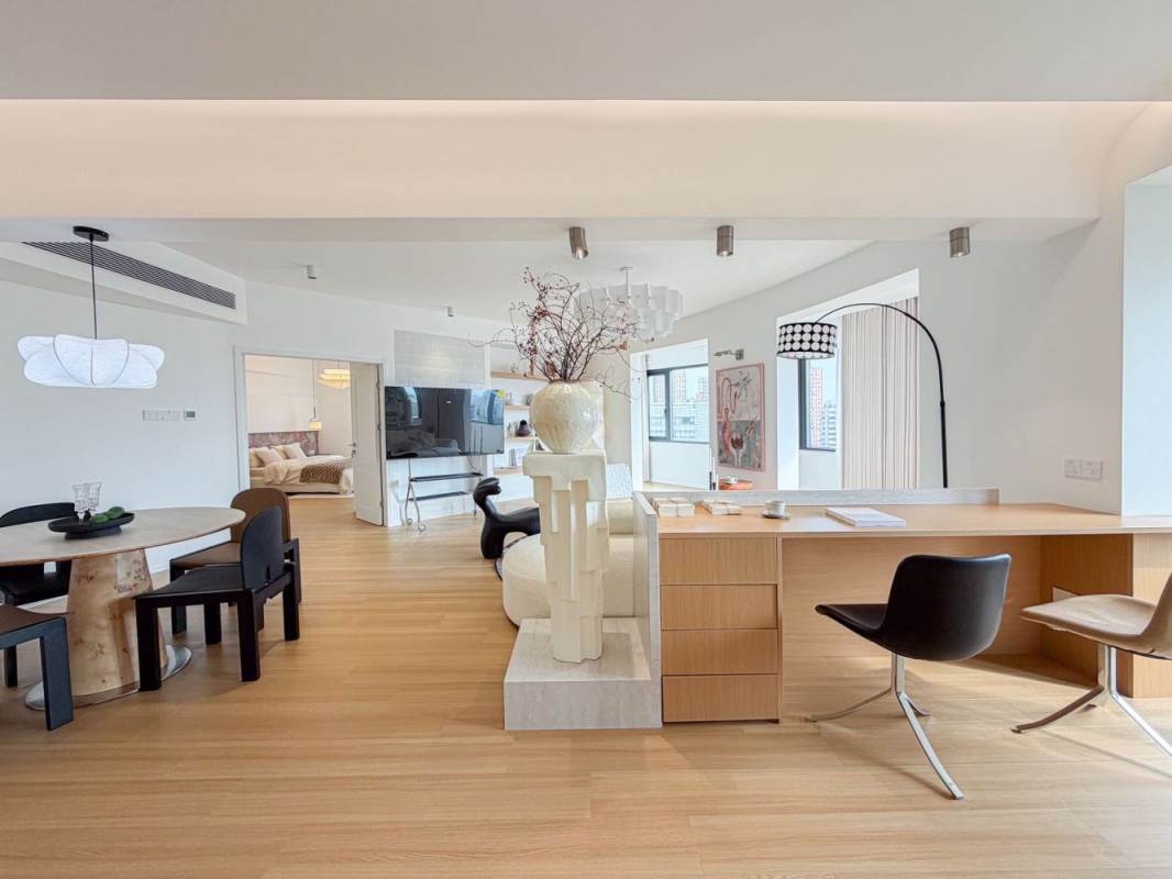 Housing image — Living Room