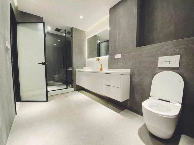 Housing image — Bathroom