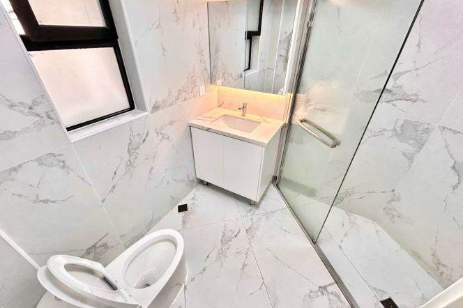 1BR Apartment near Hongqiao Rd Metro (L3/L4/L10)
