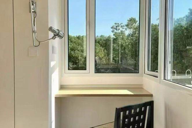 1BR Apartment in Xujiahui with Green View (L10/L11)
