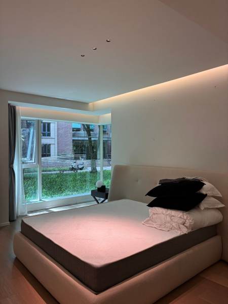 Housing image — Bedroom
