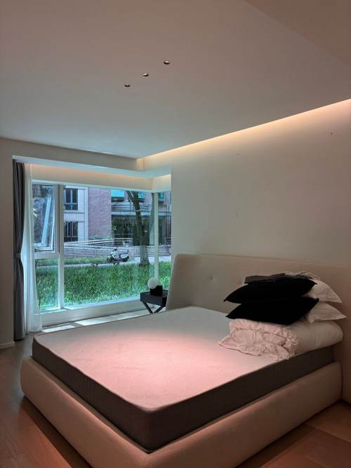 Housing image — Bedroom