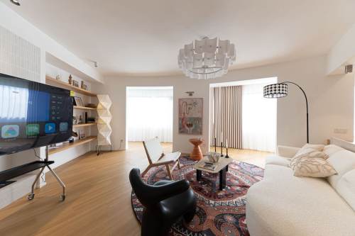 Housing image — Living Room