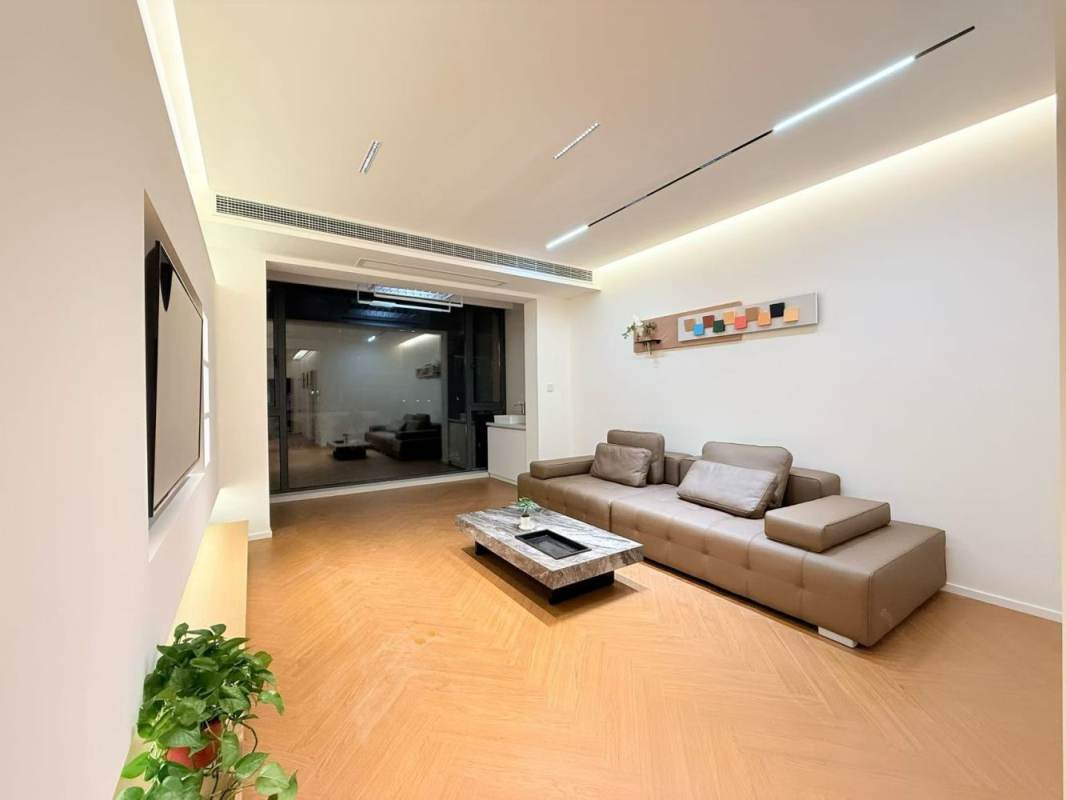 Housing image — Living Room