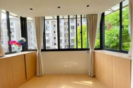 1BR Apartment in Gubei (L10)