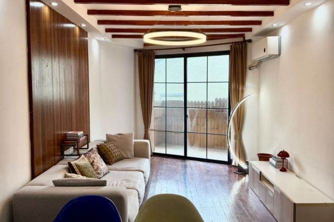 2BR Apartment in Old Xuhui