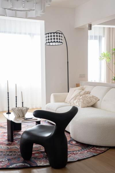 Housing image — Living Room