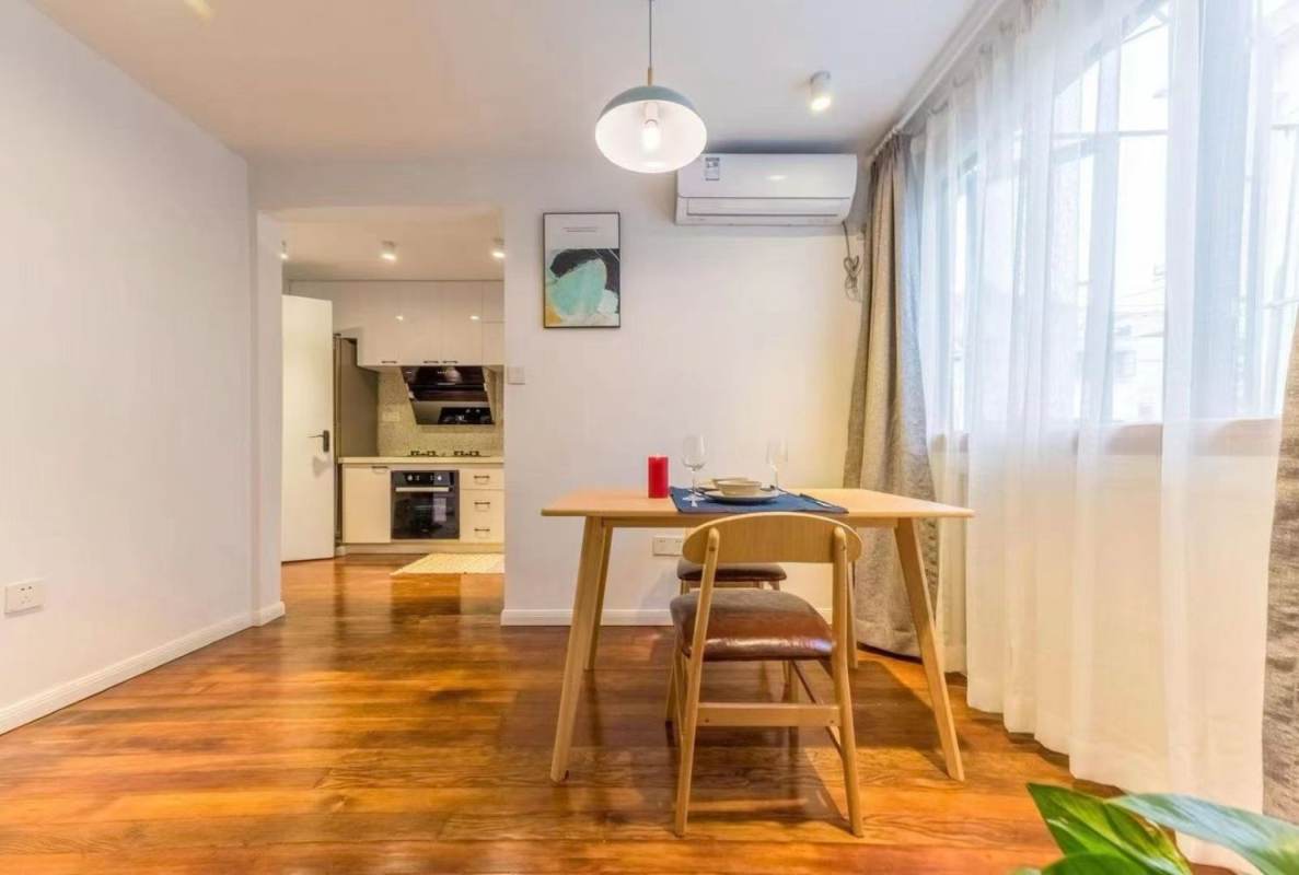 Housing image — Dining Area
