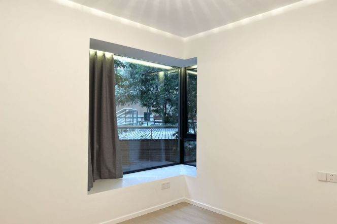 3BR Apartment near Xujiahui Metro with Green View (L3/L4/L9)