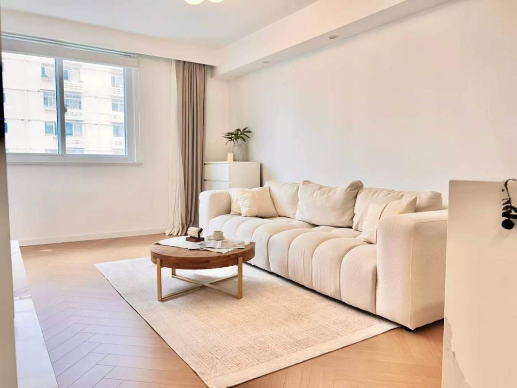 Housing image — Living Room