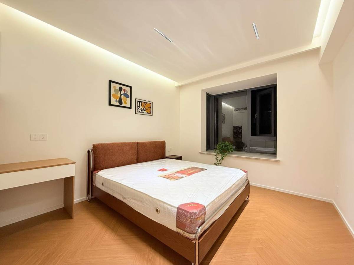 Housing image — Bedroom