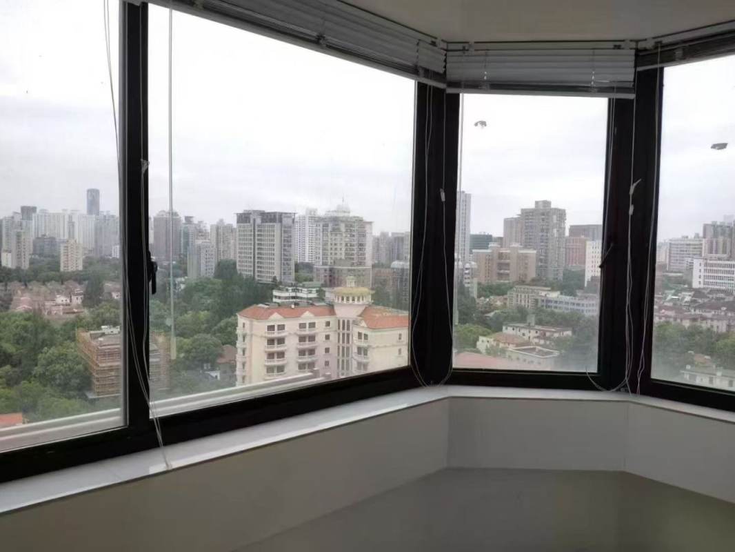 Housing image — Living Room