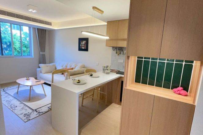 2BR Apartment in Gubei (L10)