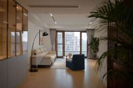 High-Floor Spacious 3BR Apartment in Gubei (L10/L15)