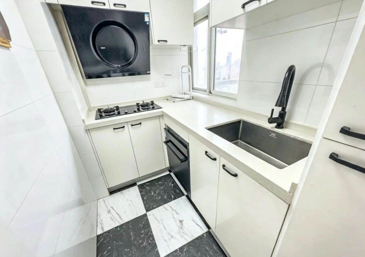 Housing image — Kitchen