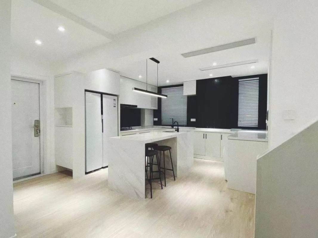 Housing image — Kitchen