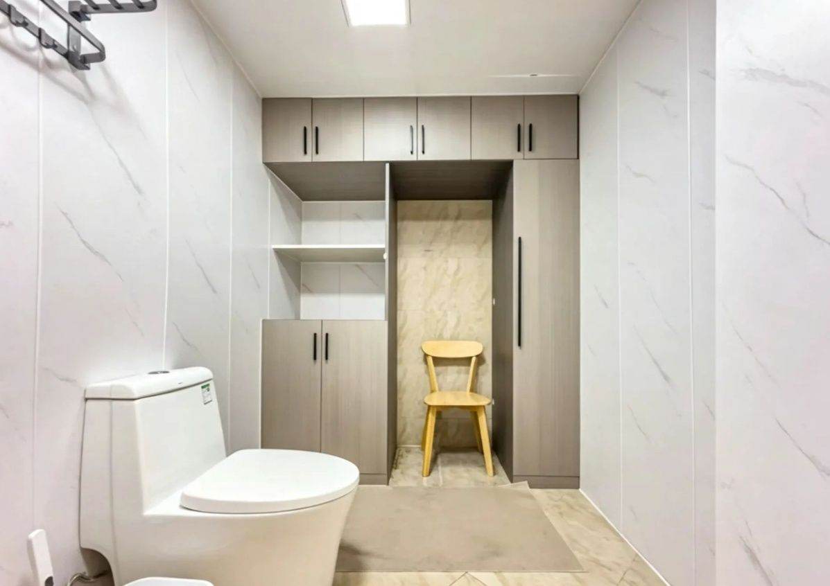 Housing image — Bathroom