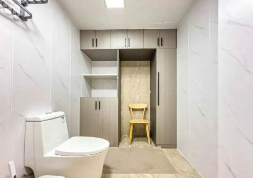 Housing image — Bathroom