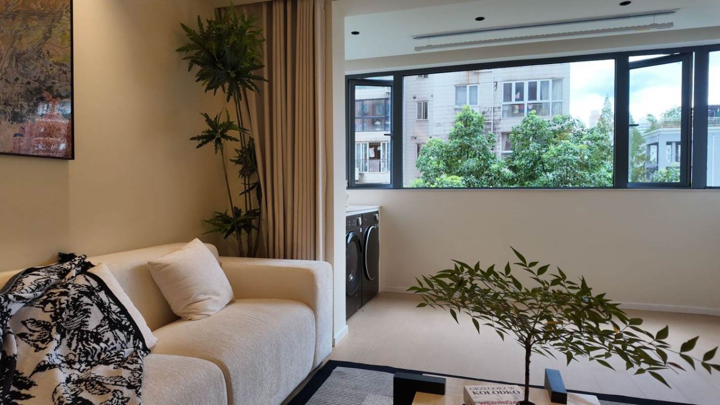 Housing image — Living Room