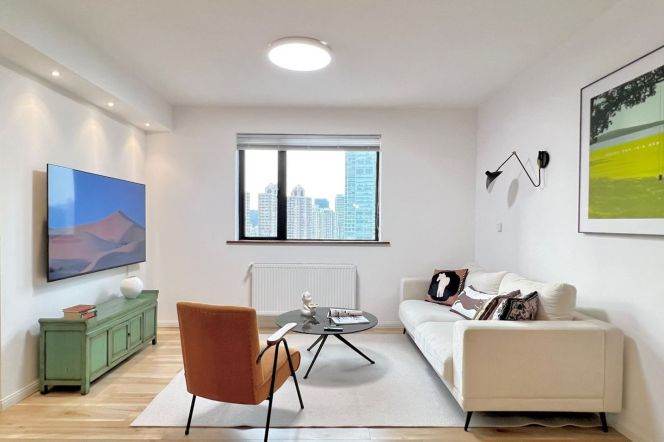 High-Floor 3BR Apartment near Nanjing Xi Lu (L2/L12/L13)