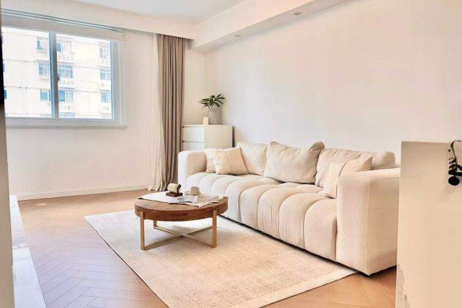 Spacious 1BR Apartment near Shanghai Indoor Stadium Metro (L1/L4)