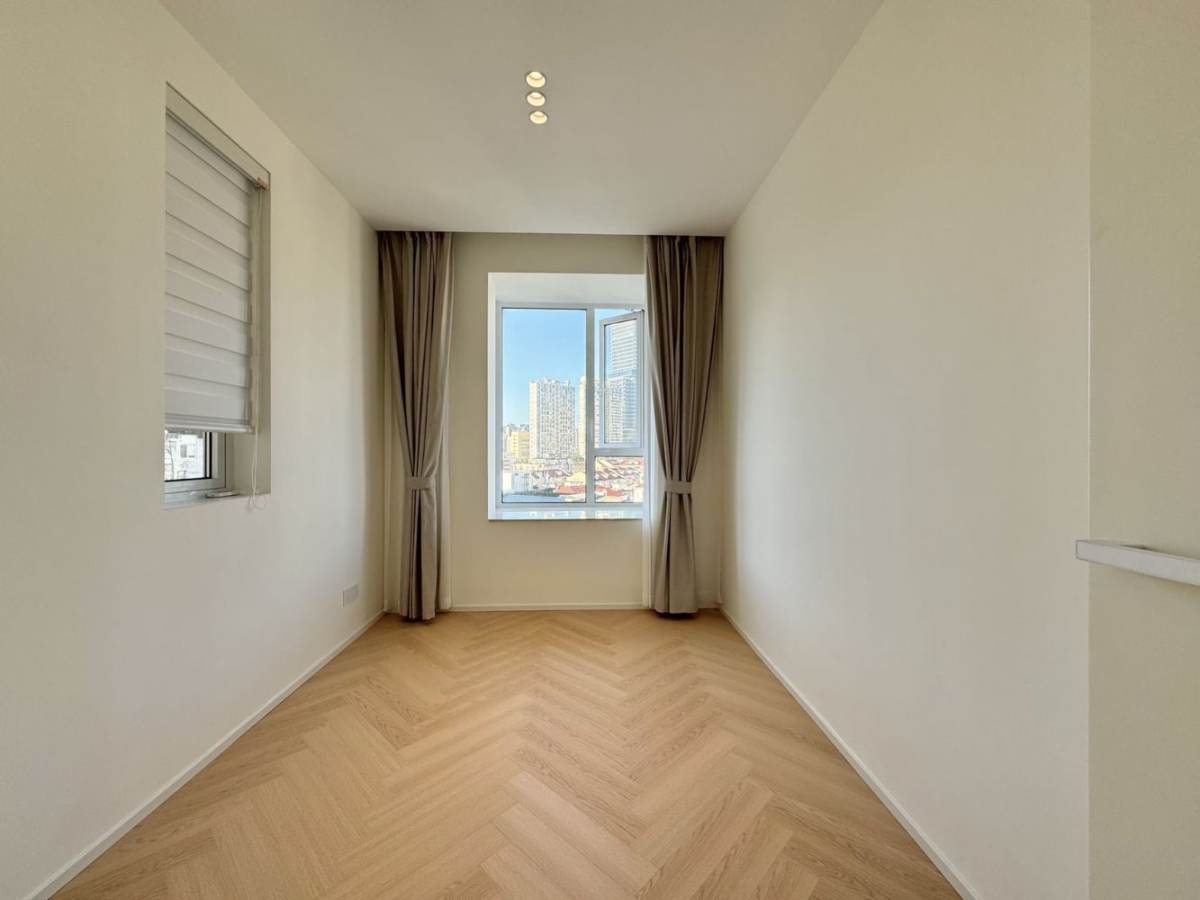 Housing image — Bedroom
