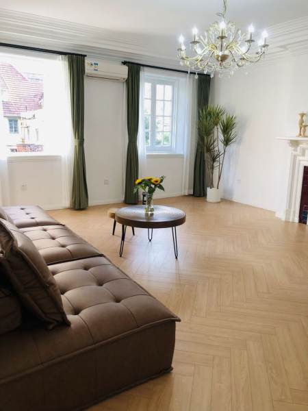 Housing image — Living Room